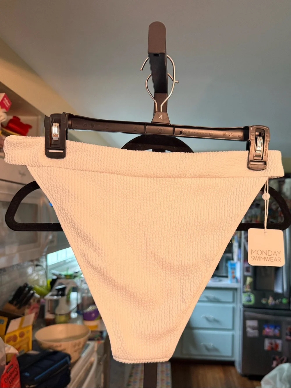 Monday Swimwear White Crinkle Ribbed Bikini Bottom, size Large NWT